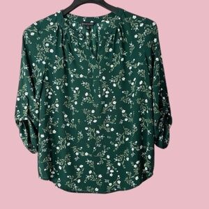 41 Hawthorn Dark Green Floral V-neck Pullover Blouse Size Small 3/4 Sleeves